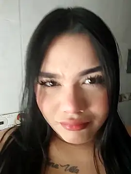 nikki grey online show from 10.16.25