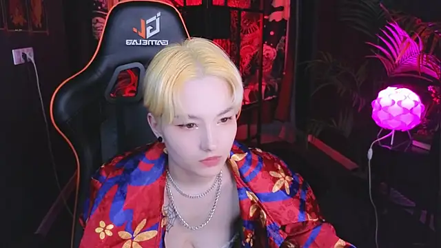 Akemi Sora  online show from 03.08.25