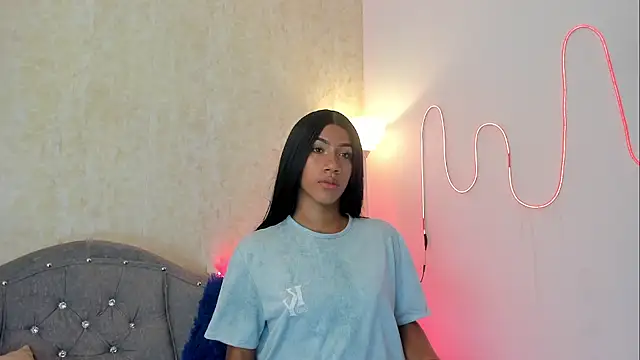 Snapshot of AntoniSantoss chatting on 10.17.25 AntoniSantoss online show from 10.17.25