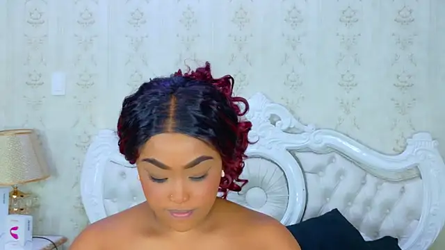 TianahGlow online show from 11.06.25