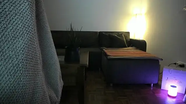 molicaremolicare online show from 10.23.25