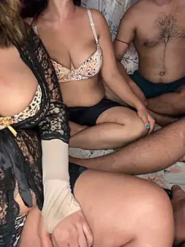 WifyHubby 38 online show from 02.27.25