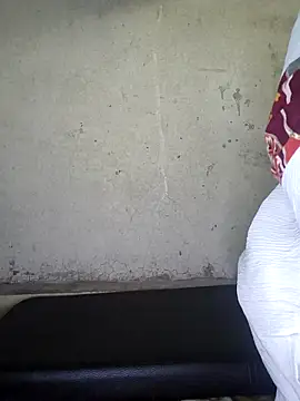 Snapshot of lovely----bhabhi chatting on 11.24.25 lovely----bhabhi online show from 11.24.25