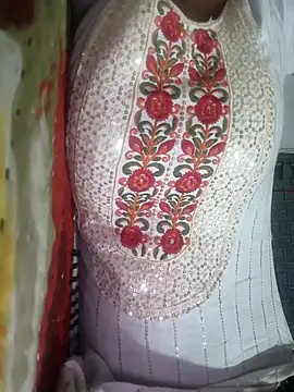 Snapshot of lovely----bhabhi chatting on 12.21.25 lovely----bhabhi online show from 12.21.25