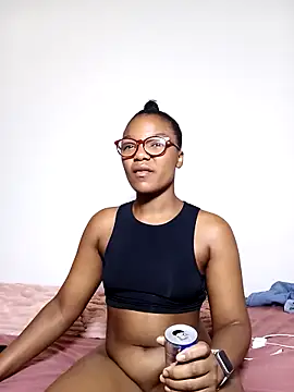 Snapshot of Kylie6lack chatting on 02.23.25 Kylie6lack online show from 02.23.25