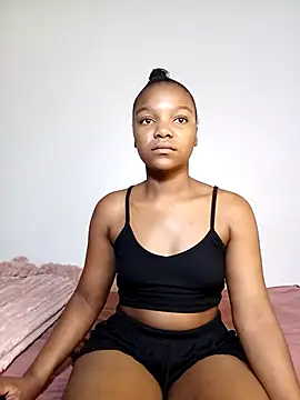 Snapshot of Kylie6lack chatting on 03.04.25 Kylie6lack online show from 03.04.25