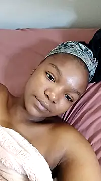 Snapshot of Kylie6lack chatting on 03.10.25 Kylie6lack online show from 03.10.25