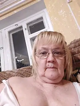 Snapshot of Violet5364 chatting on 03.29.26 Violet5364 online show from 03.29.26