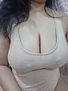 Snapshot of Jassi_Does chatting on 05.03.26 Jassi Does online show from 05.03.26