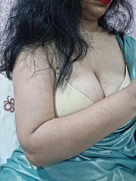 Snapshot of Jassi_Does chatting on 05.20.26 Jassi Does online show from 05.20.26