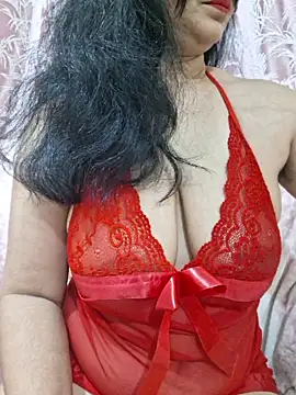 Snapshot of Jassi_Does chatting on 05.27.26 Jassi Does online show from 05.27.26