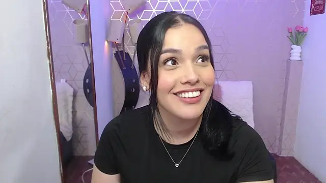 Lana Pearce online show from 11.18.25