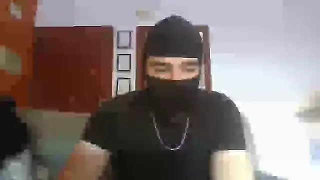 Snapshot of ESCOMOFUC chatting on 02.13.25 ESCOMOFUC online show from 02.13.25