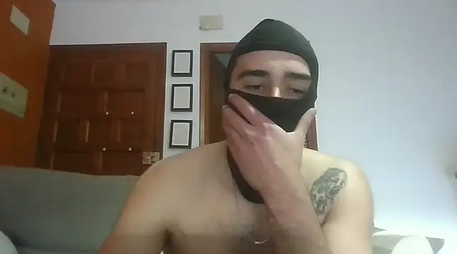 Snapshot of ESCOMOFUC chatting on 02.13.25 ESCOMOFUC online show from 02.13.25