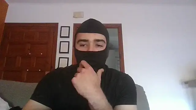 Snapshot of ESCOMOFUC chatting on 02.14.25 ESCOMOFUC online show from 02.14.25