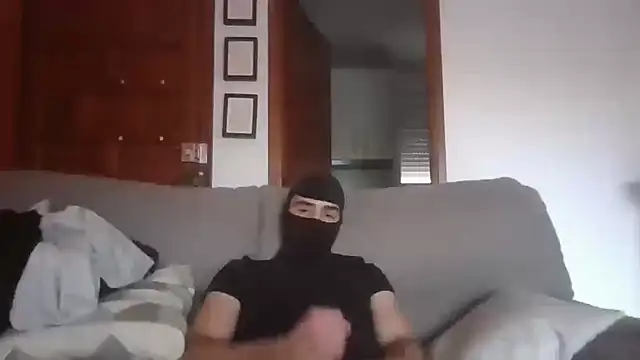 Snapshot of ESCOMOFUC chatting on 02.19.25 ESCOMOFUC online show from 02.19.25