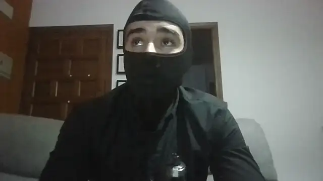 Snapshot of ESCOMOFUC chatting on 02.24.25 ESCOMOFUC online show from 02.24.25