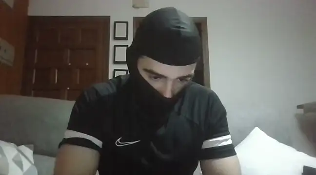 Snapshot of ESCOMOFUC chatting on 02.25.25 ESCOMOFUC online show from 02.25.25