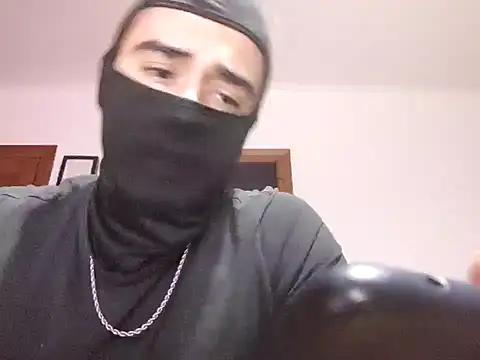 Snapshot of ESCOMOFUC chatting on 03.02.25 ESCOMOFUC online show from 03.02.25