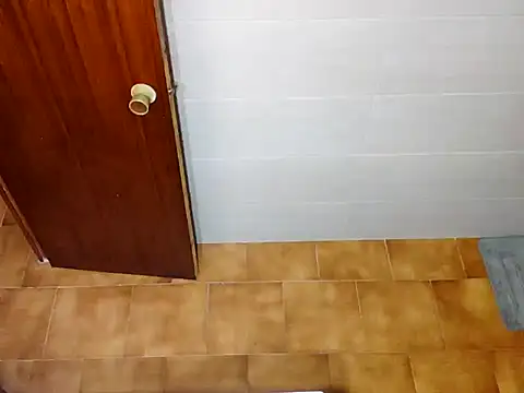 Snapshot of ESCOMOFUC chatting on 03.04.25 ESCOMOFUC online show from 03.04.25