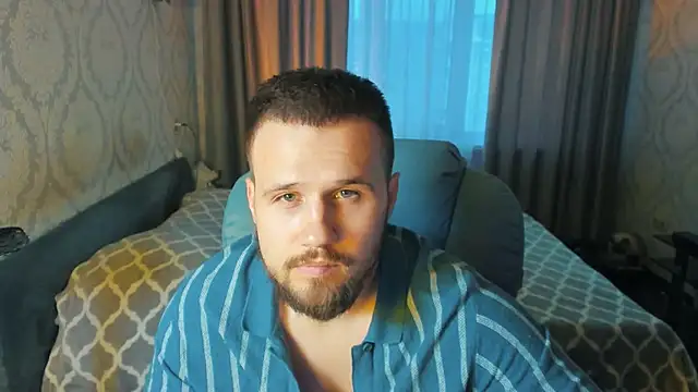 Snapshot of Vladik_b chatting on 04.25.26 Vladik b online show from 04.25.26