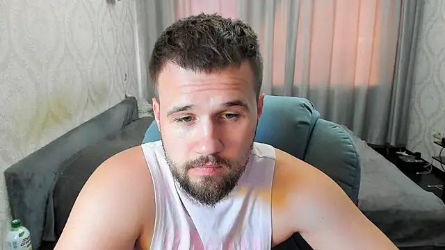 Snapshot of Vladik_b chatting on 07.05.26 Vladik b online show from 07.05.26