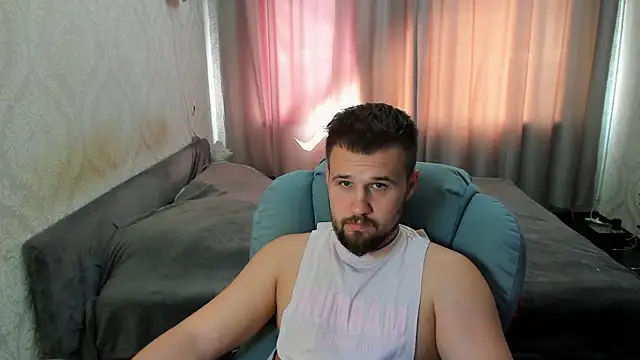 Snapshot of Vladik_b chatting on 07.10.26 Vladik b online show from 07.10.26
