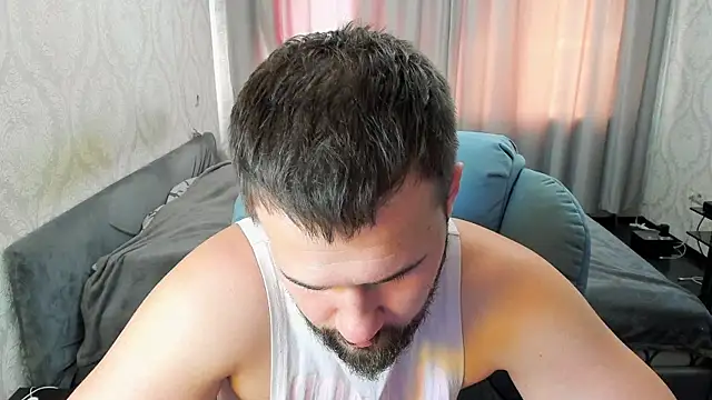 Snapshot of Vladik_b chatting on 07.11.26 Vladik b online show from 07.11.26