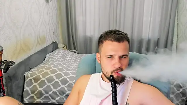 Snapshot of Vladik_b chatting on 07.30.26 Vladik b online show from 07.30.26