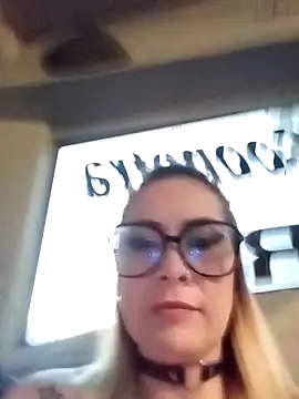 CandieGilson   online show from 09.13.25