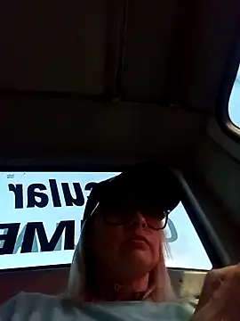 CandieGilson   online show from 09.15.25