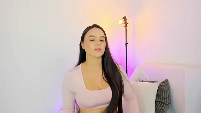 Snapshot of NicoleVegaa_ chatting on 09.27.25 NicoleVegaa  online show from 09.27.25