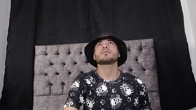 aczino vel online show from 02.14.25