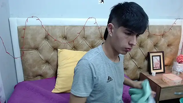 Estiv18  online show from 02.17.25