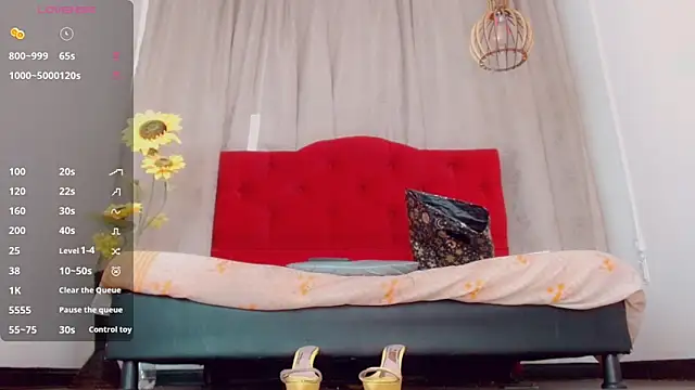 Snapshot of katha_Crawford chatting on 11.12.25 katha Crawford online show from 11.12.25