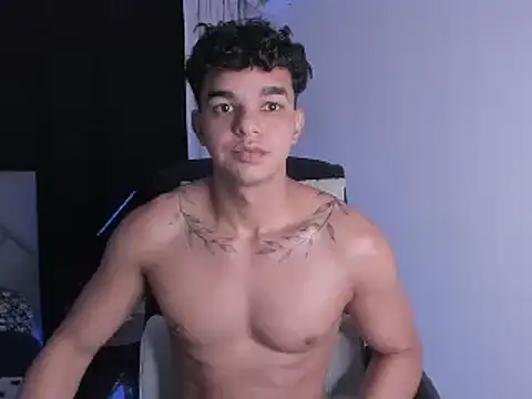 Snapshot of samm_sv chatting on 03.04.25 samm sv online show from 03.04.25