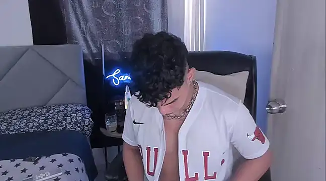 Snapshot of samm_sv chatting on 03.11.25 samm sv online show from 03.11.25