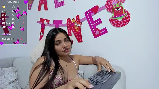 sarita bigbooty  online show from 02.16.25