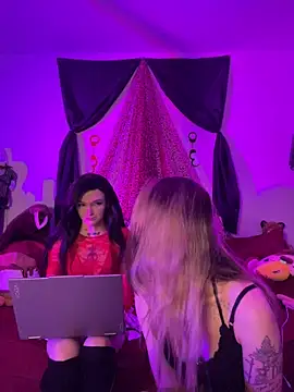Lexi-Lillies online show from 02.13.25