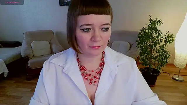 Snapshot of LizaMilfa chatting on 02.21.25 LizaMilfa online show from 02.21.25