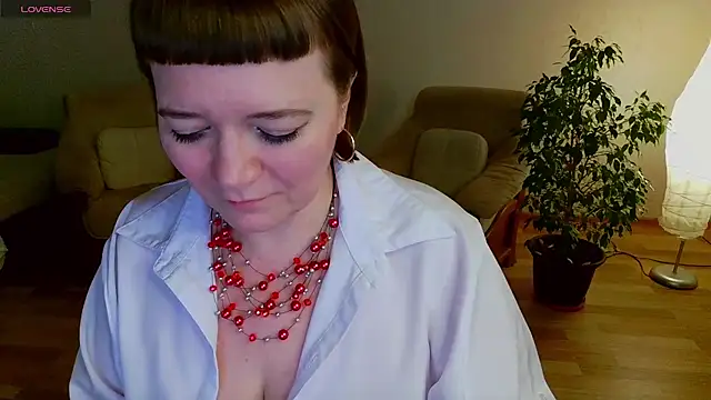 Snapshot of LizaMilfa chatting on 02.21.25 LizaMilfa online show from 02.21.25