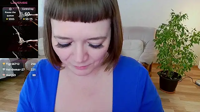 Snapshot of LizaMilfa chatting on 02.27.25 LizaMilfa online show from 02.27.25