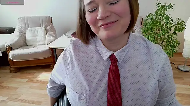 Snapshot of LizaMilfa chatting on 03.10.25 LizaMilfa online show from 03.10.25