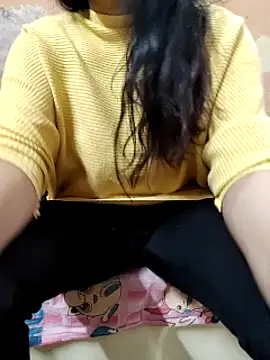 Snapshot of urrubybaby chatting on 03.15.25 urrubybaby online show from 03.15.25
