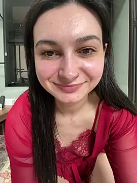 lunalovelee online show from 04.15.26