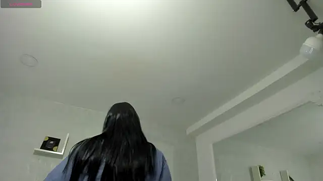 Snapshot of EmiliaRose_ chatting on 01.13.26 EmiliaRose online show from 01.13.26