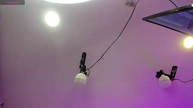 Snapshot of EmiliaRose_ chatting on 02.26.26 EmiliaRose online show from 02.26.26