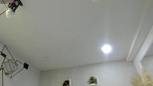 EmiliaRose  online show from 04.10.26