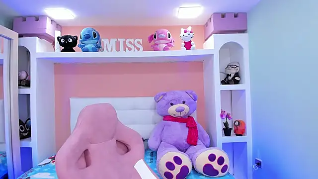 miss   megan online show from 09.15.25