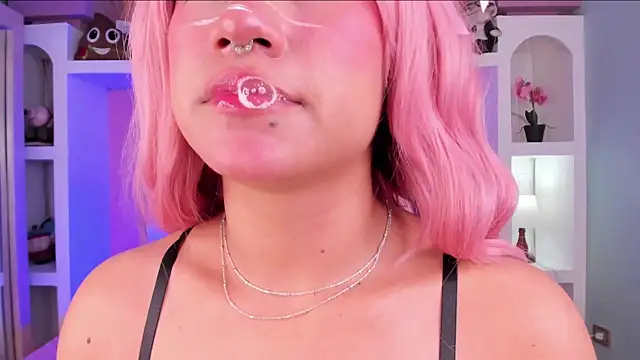 miss   megan online show from 11.15.25